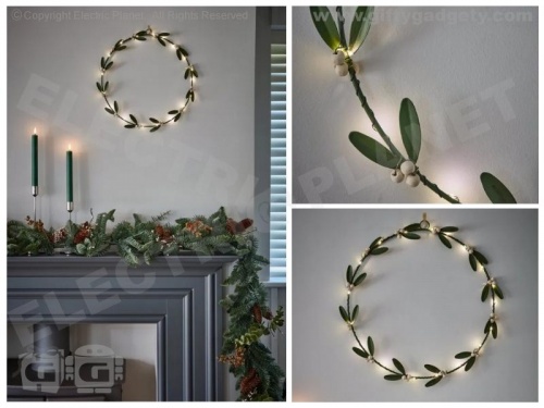 Metal LED Mistletoe Wreath