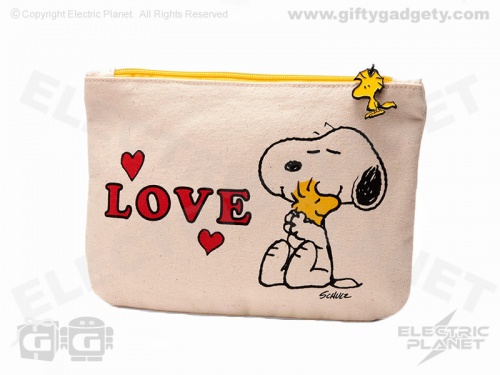 Peanuts Snoopy 'Love' Pouch